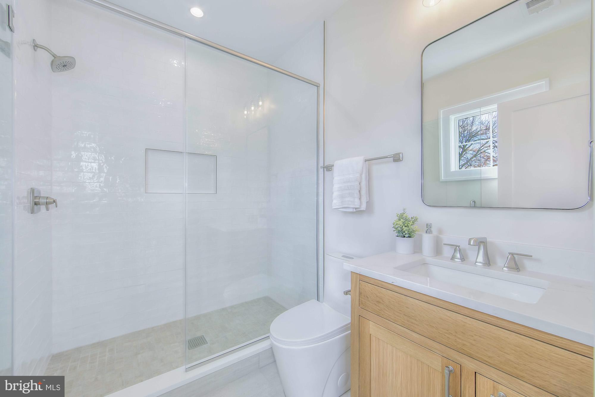 AYRLAWN - Residential