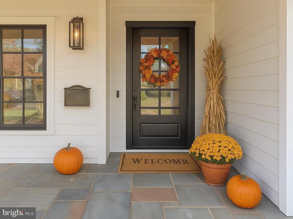 Photo of 6012 Sonoma Road, BETHESDA, MD 20817 (MLS # MDMC2205492)