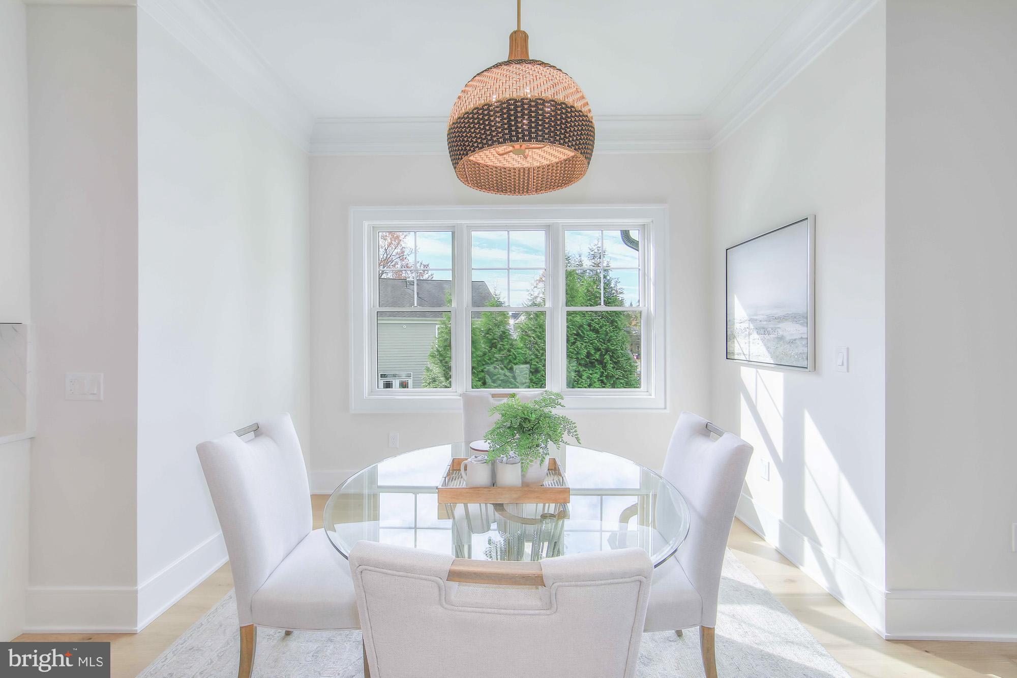 AYRLAWN - Residential