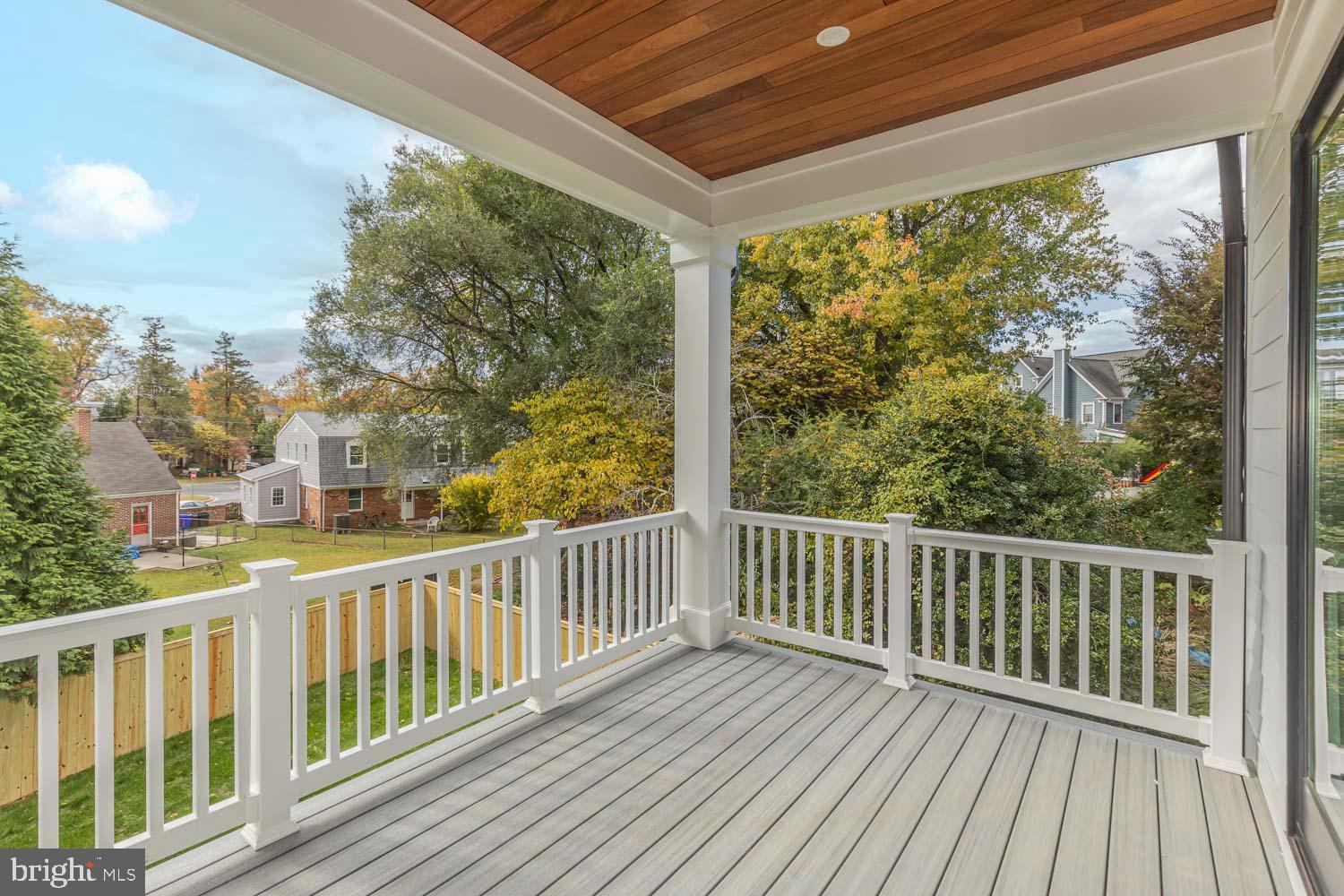 AYRLAWN - Residential