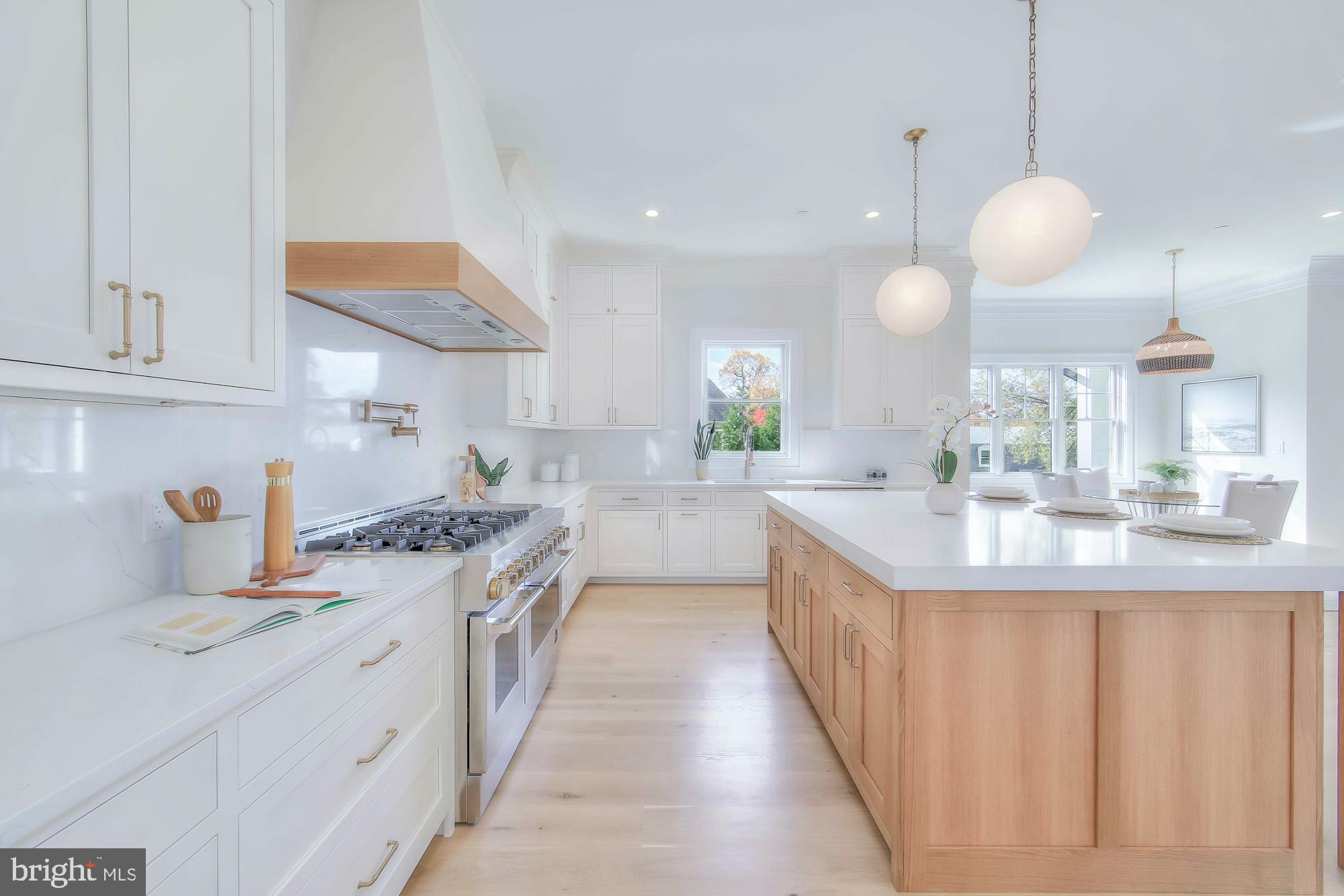 AYRLAWN - Residential