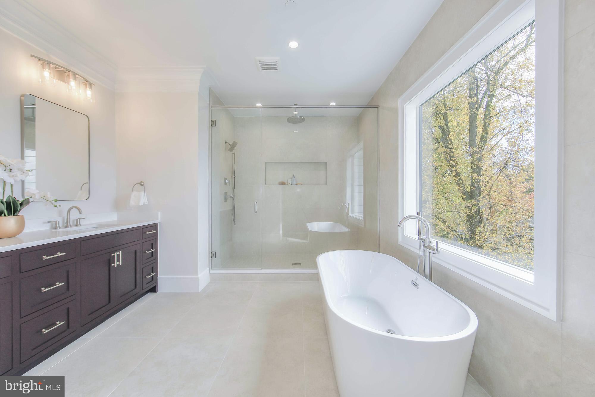 AYRLAWN - Residential