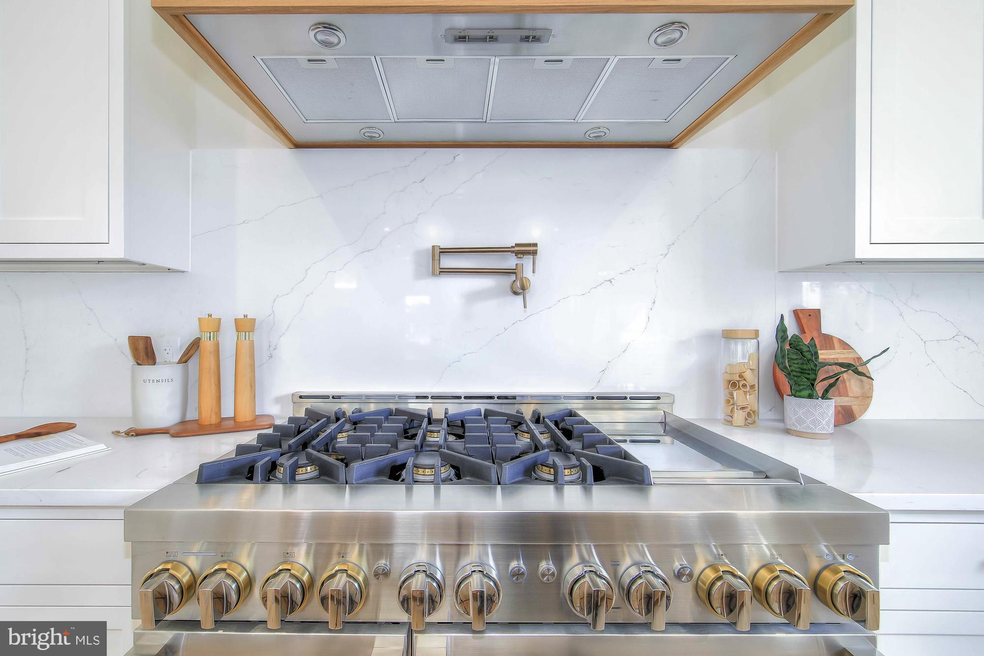 AYRLAWN - Residential