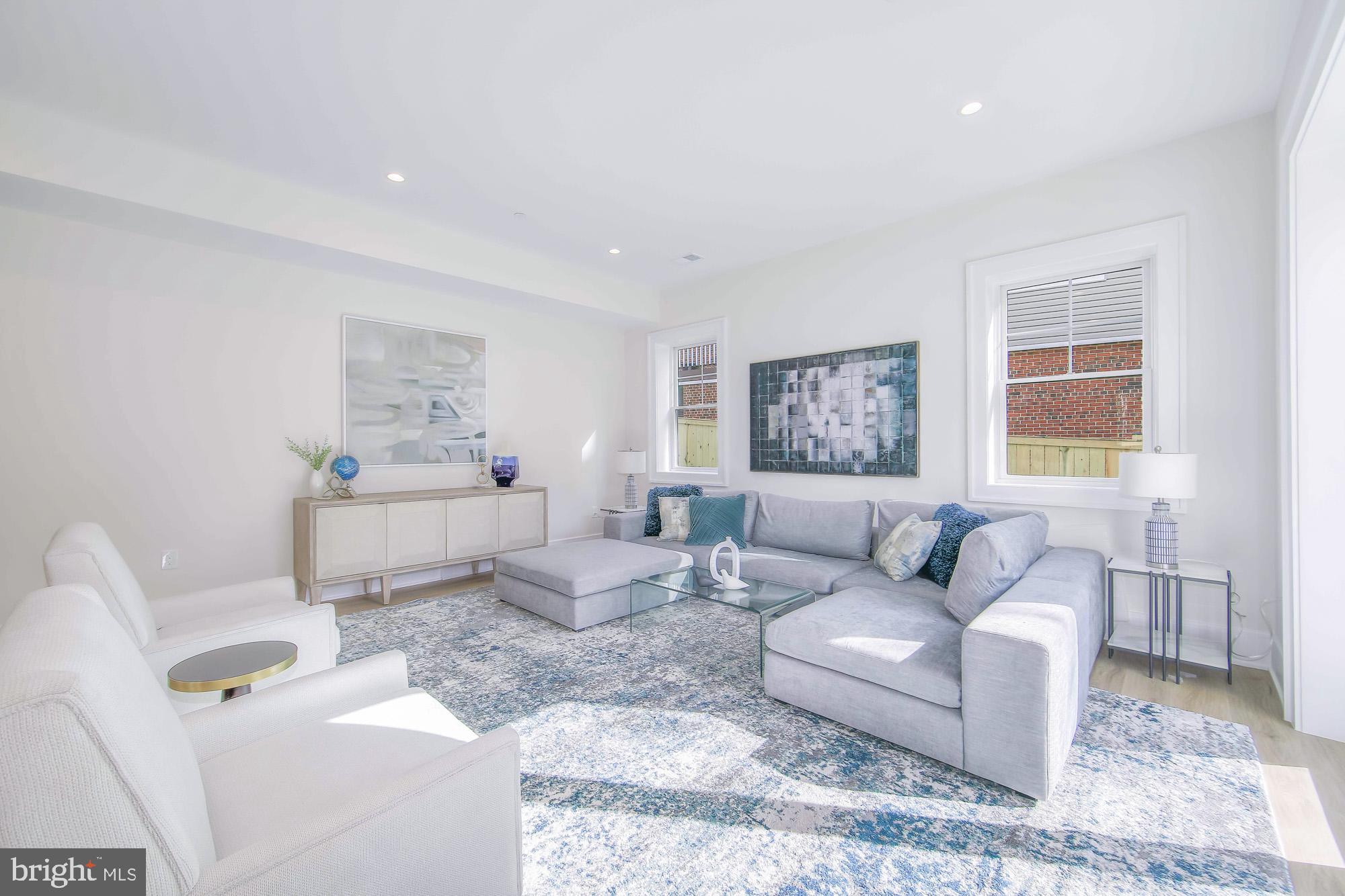 AYRLAWN - Residential