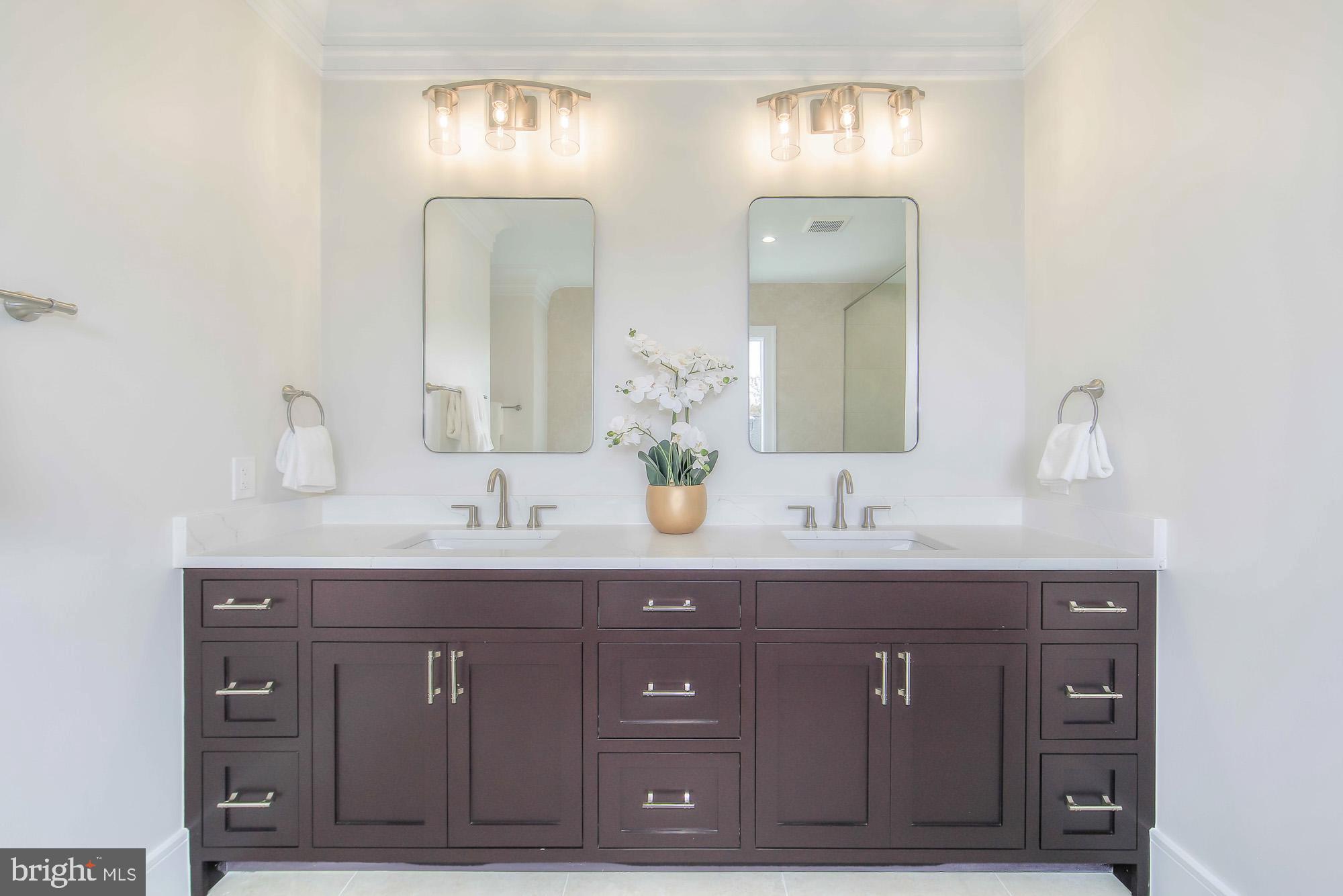 AYRLAWN - Residential