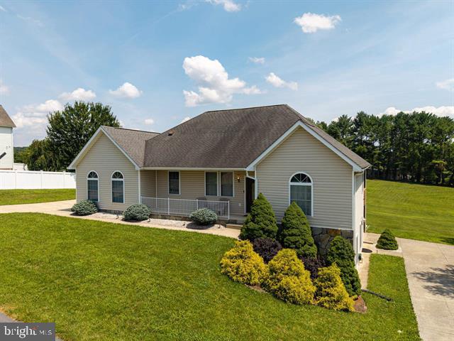 1655 BRIARCREST DRIVE
