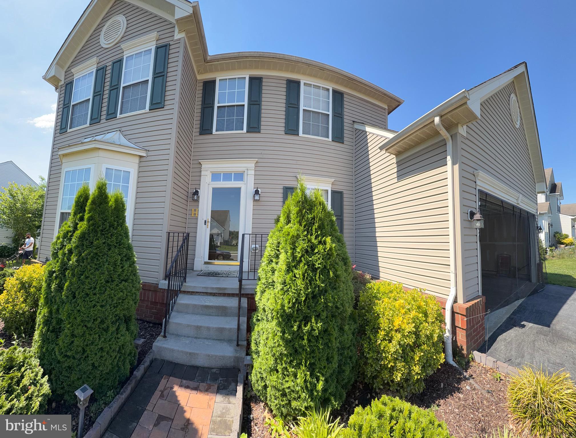 50 E BRAEBURN DRIVE