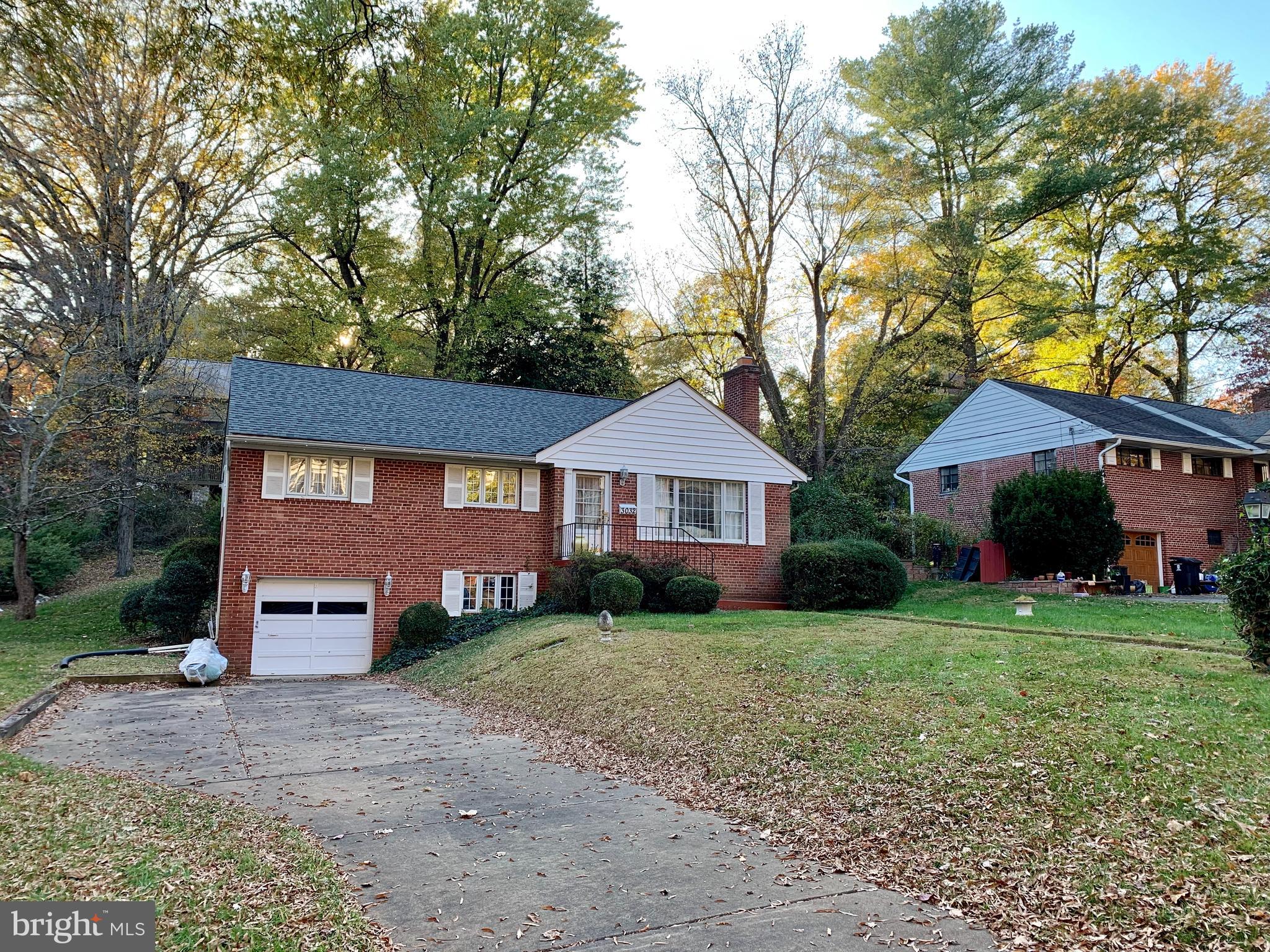 BROYHILL HILLS - Residential