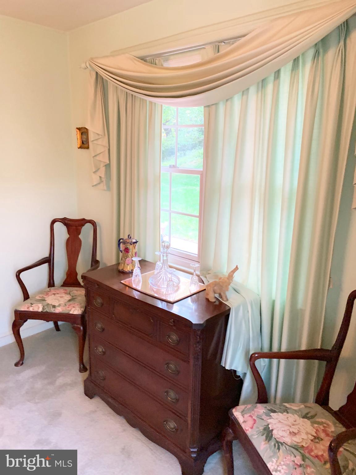 BROYHILL HILLS - Residential