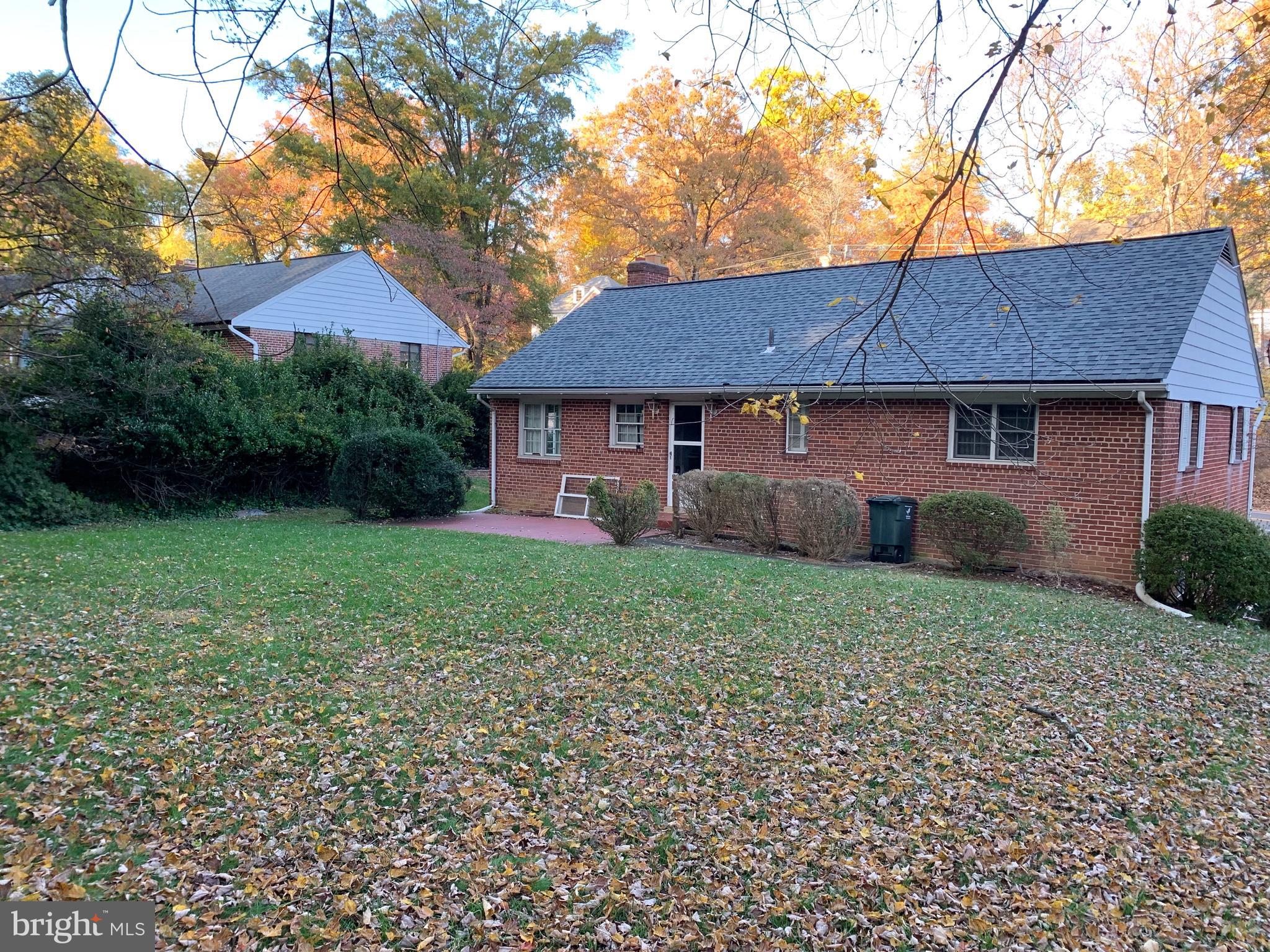 BROYHILL HILLS - Residential