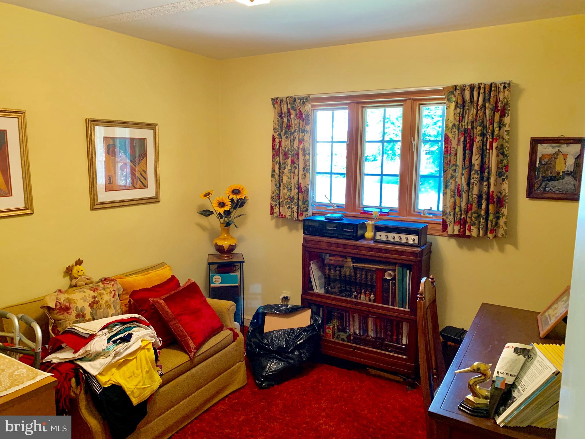 BROYHILL HILLS - Residential