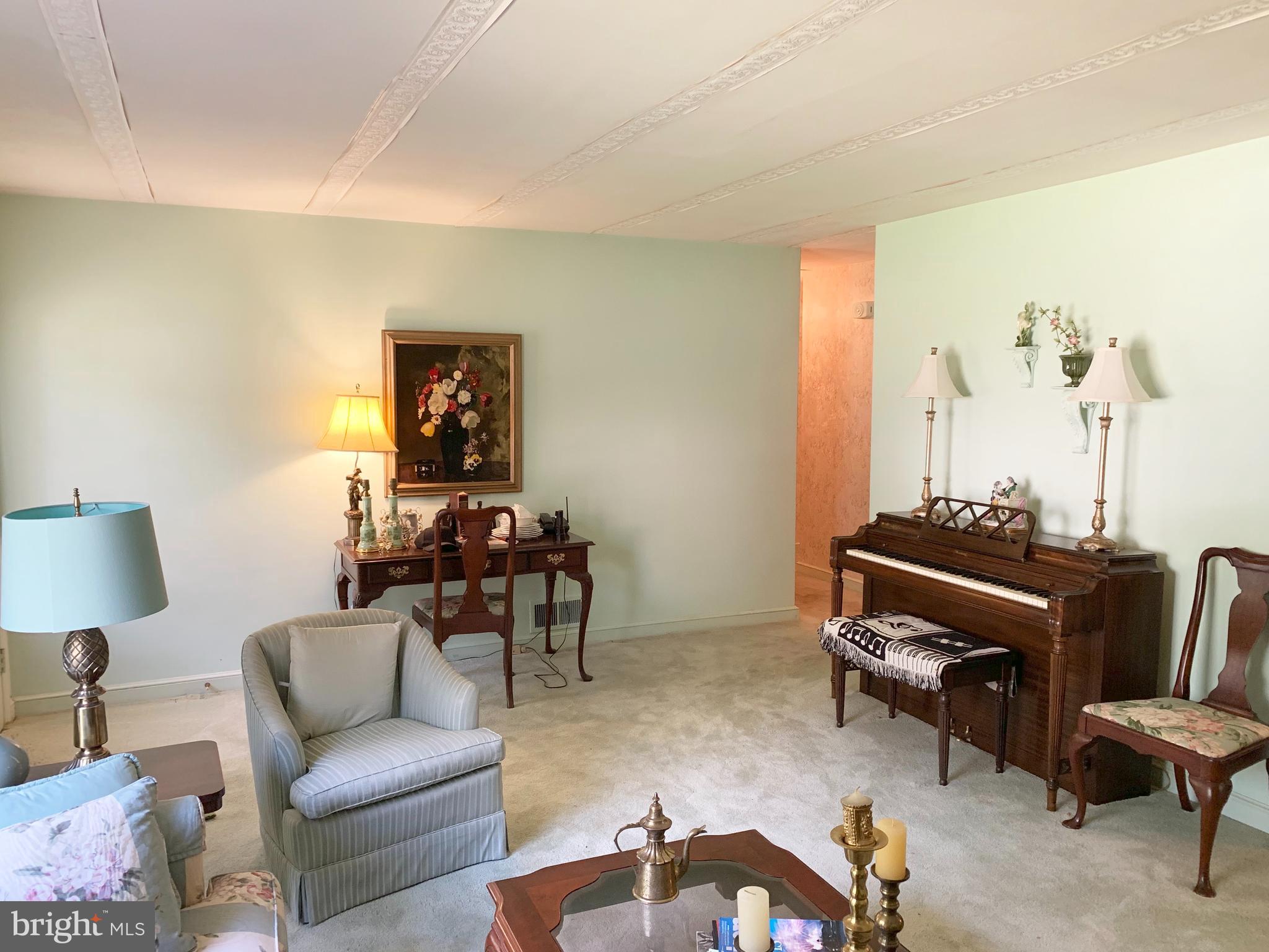 BROYHILL HILLS - Residential