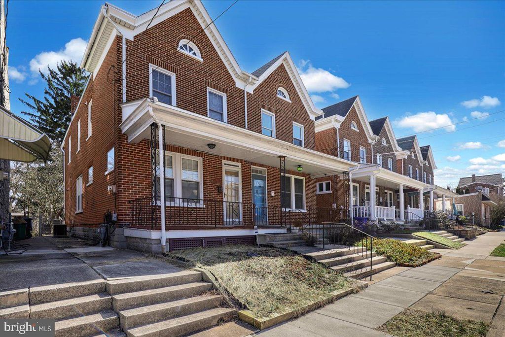 Photo of 628 E Frederick Street, LANCASTER, PA 17602 (MLS # PALA2065224)