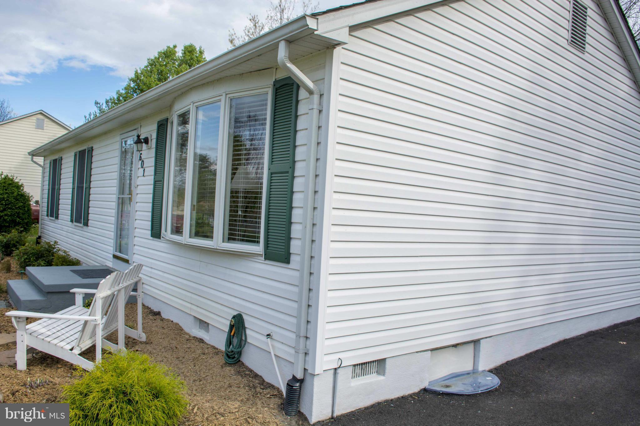 HENSEL STONE WOODS - Residential