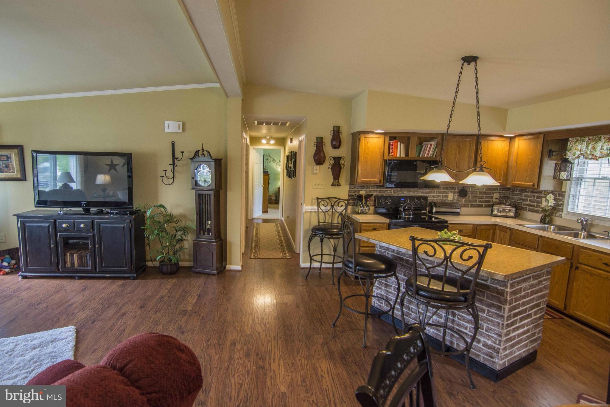 HENSEL STONE WOODS - Residential