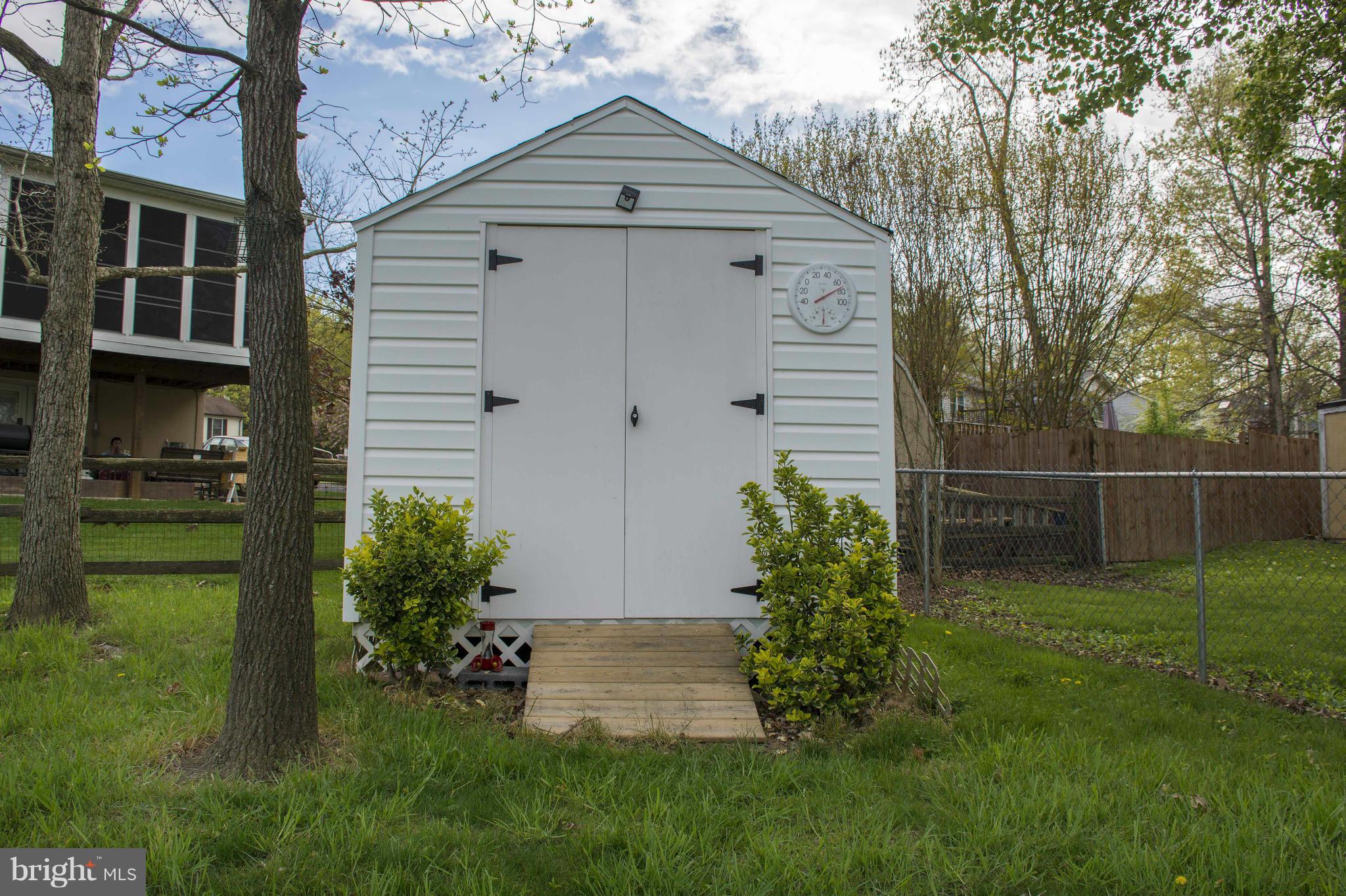 HENSEL STONE WOODS - Residential