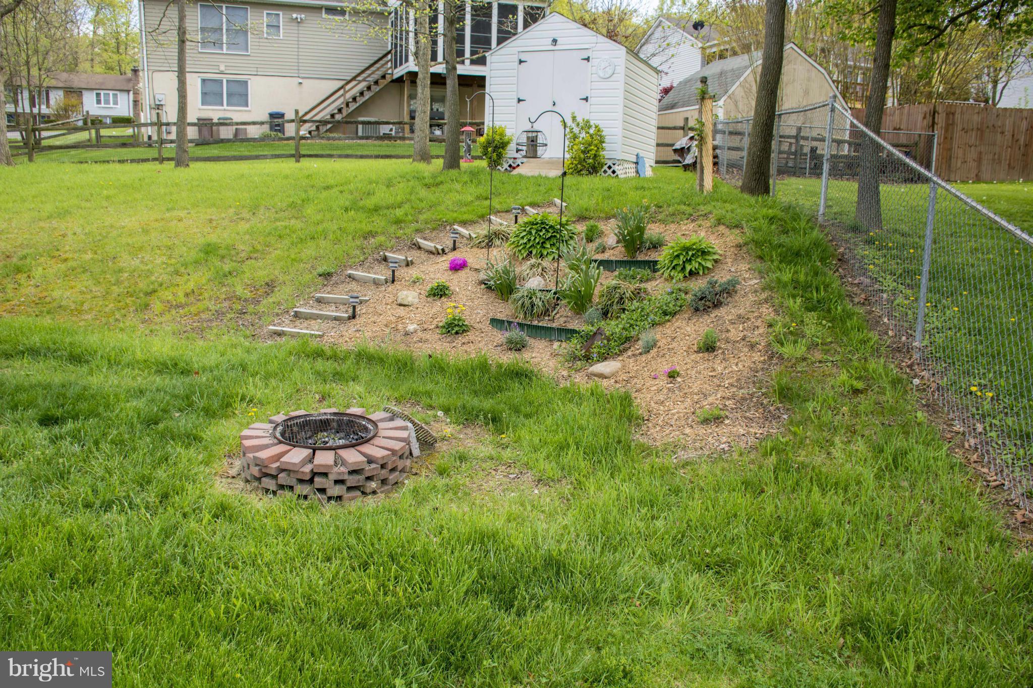 HENSEL STONE WOODS - Residential