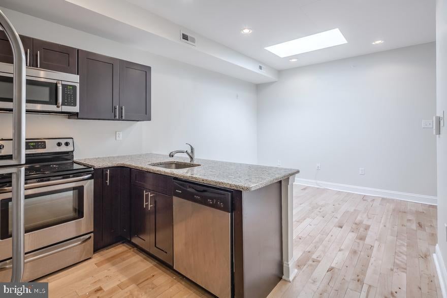 321 N PRESTON STREET UNIT 3