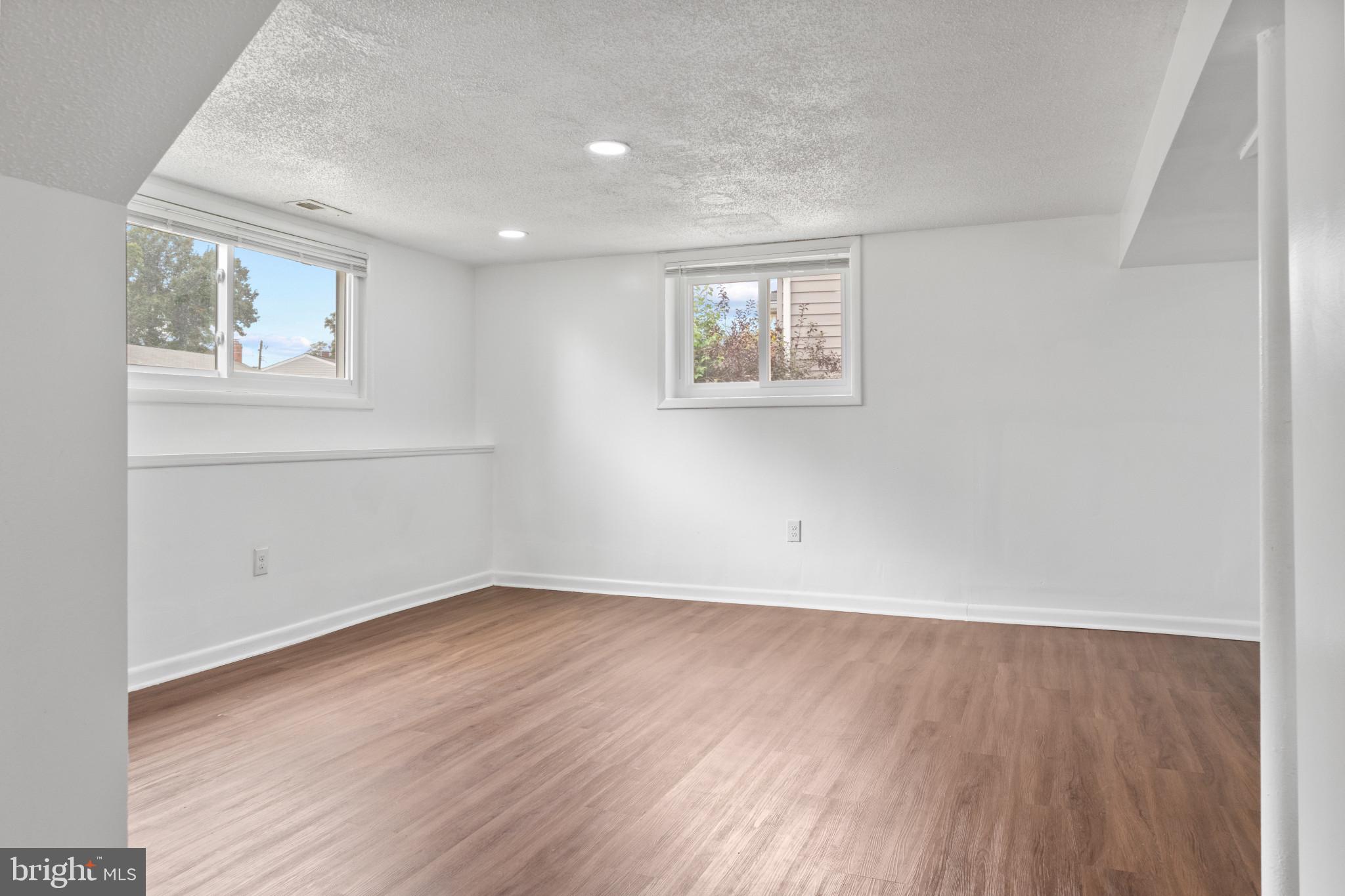 WESTVIEW PARK - Residential