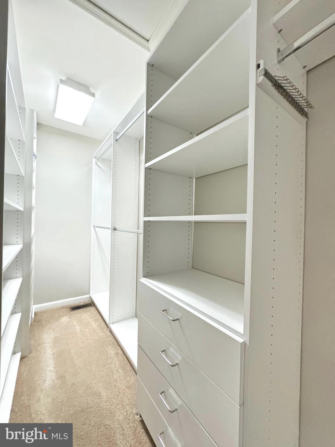 CASCADES - Residential Lease