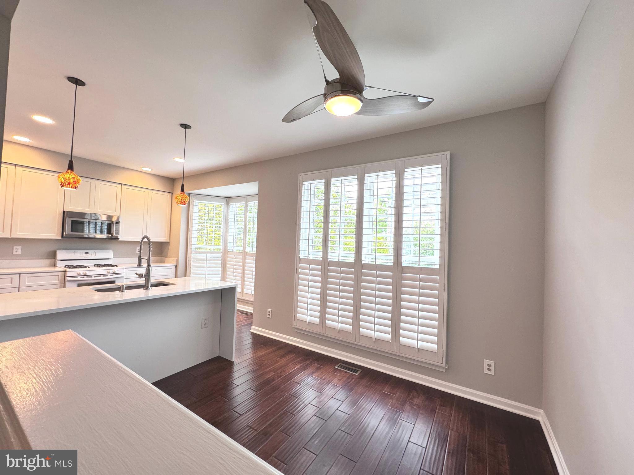 CASCADES - Residential Lease