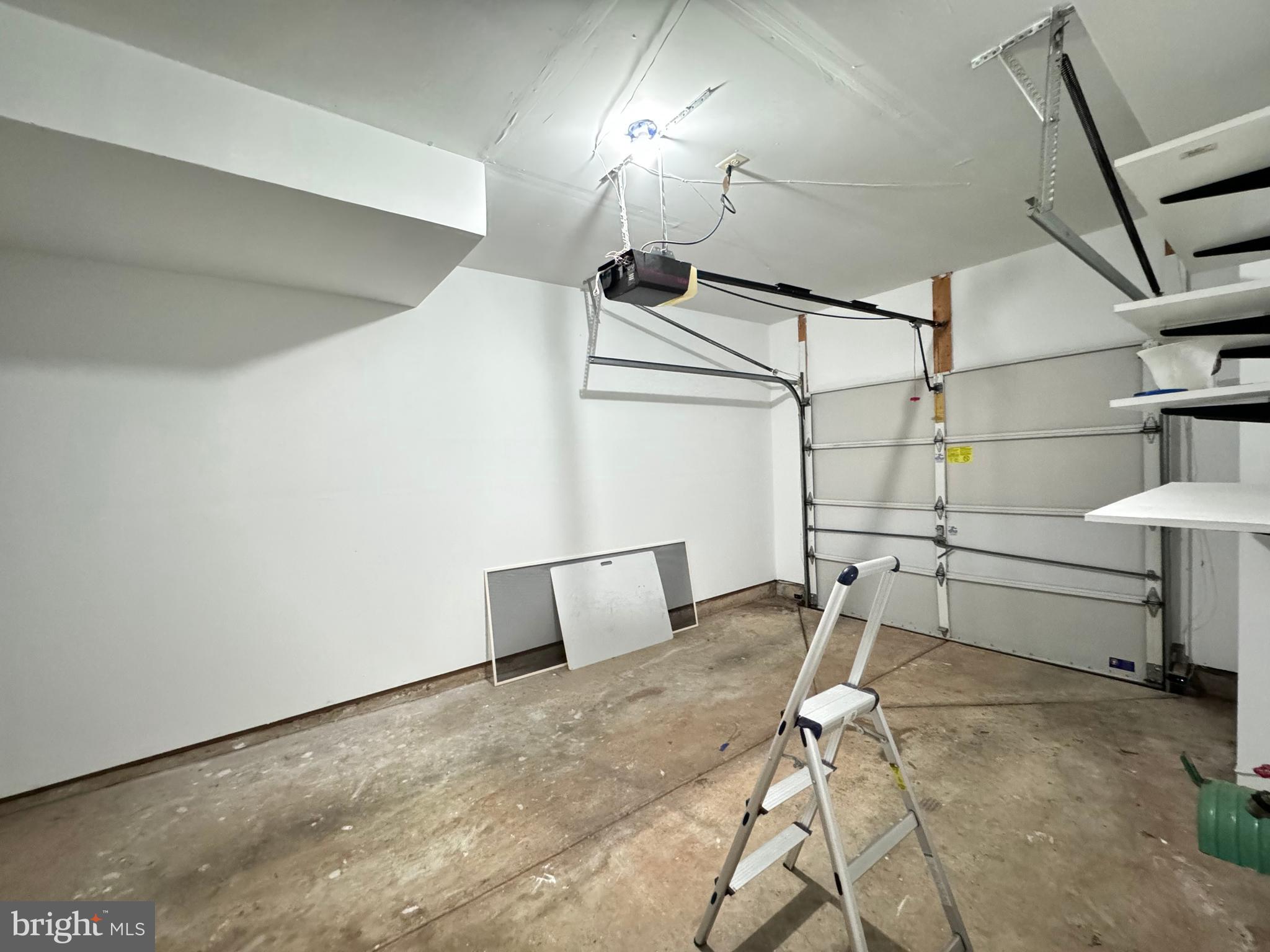 CASCADES - Residential Lease