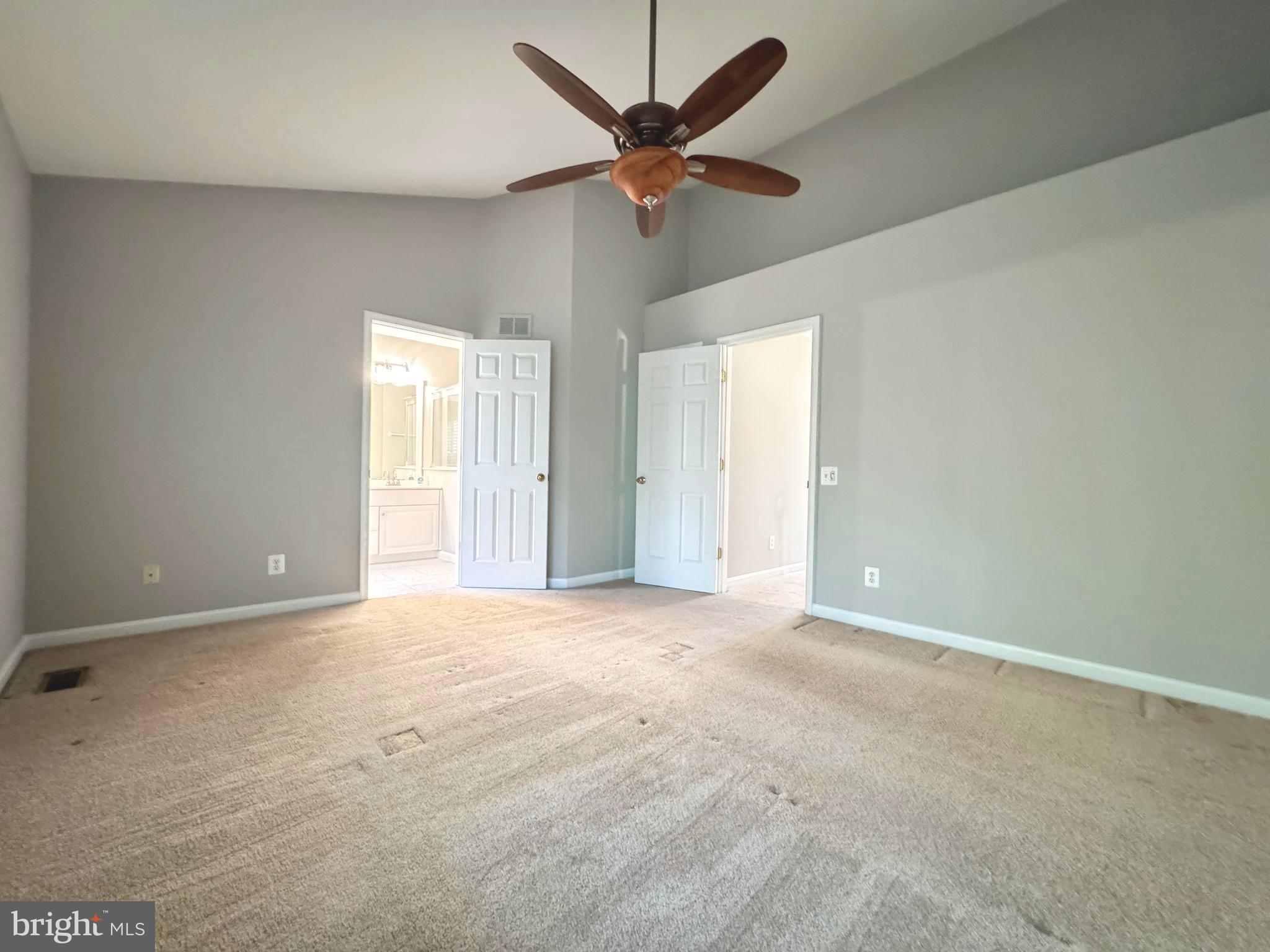 CASCADES - Residential Lease