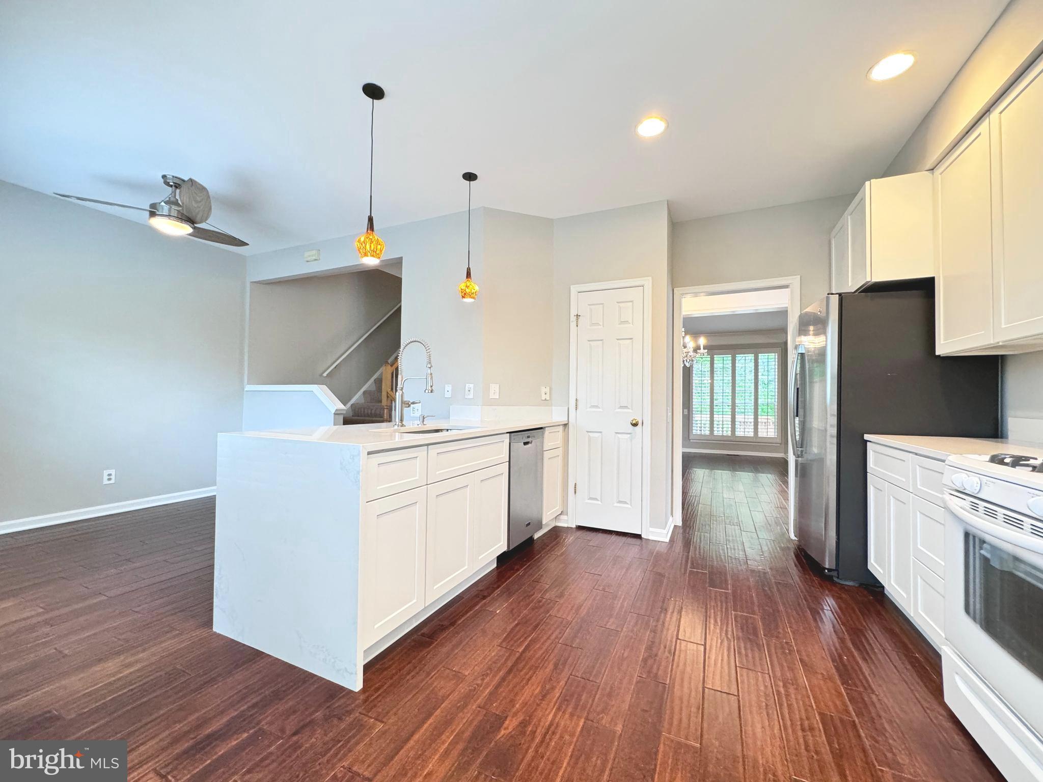 CASCADES - Residential Lease