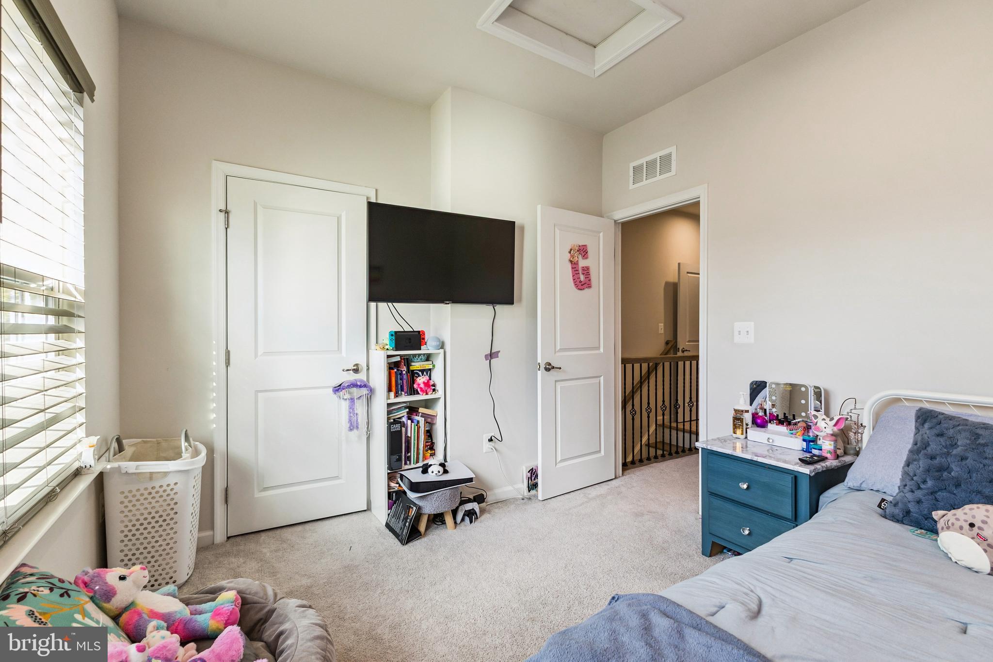 EAGLE ROW - Residential