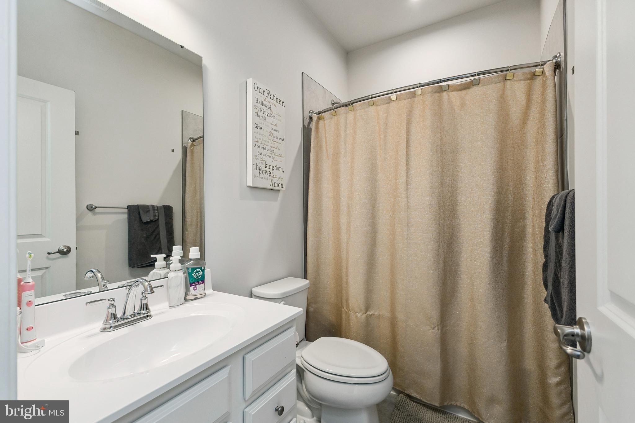 EAGLE ROW - Residential