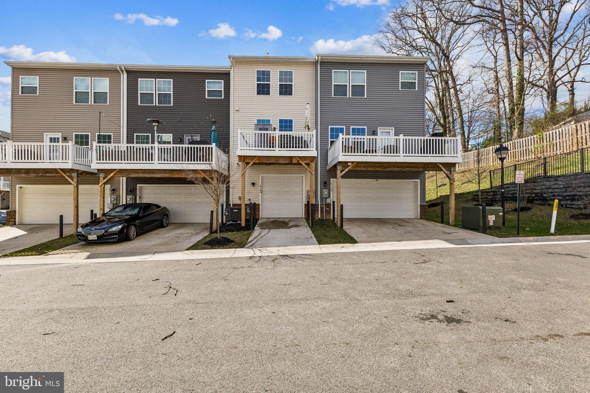 EAGLE ROW - Residential