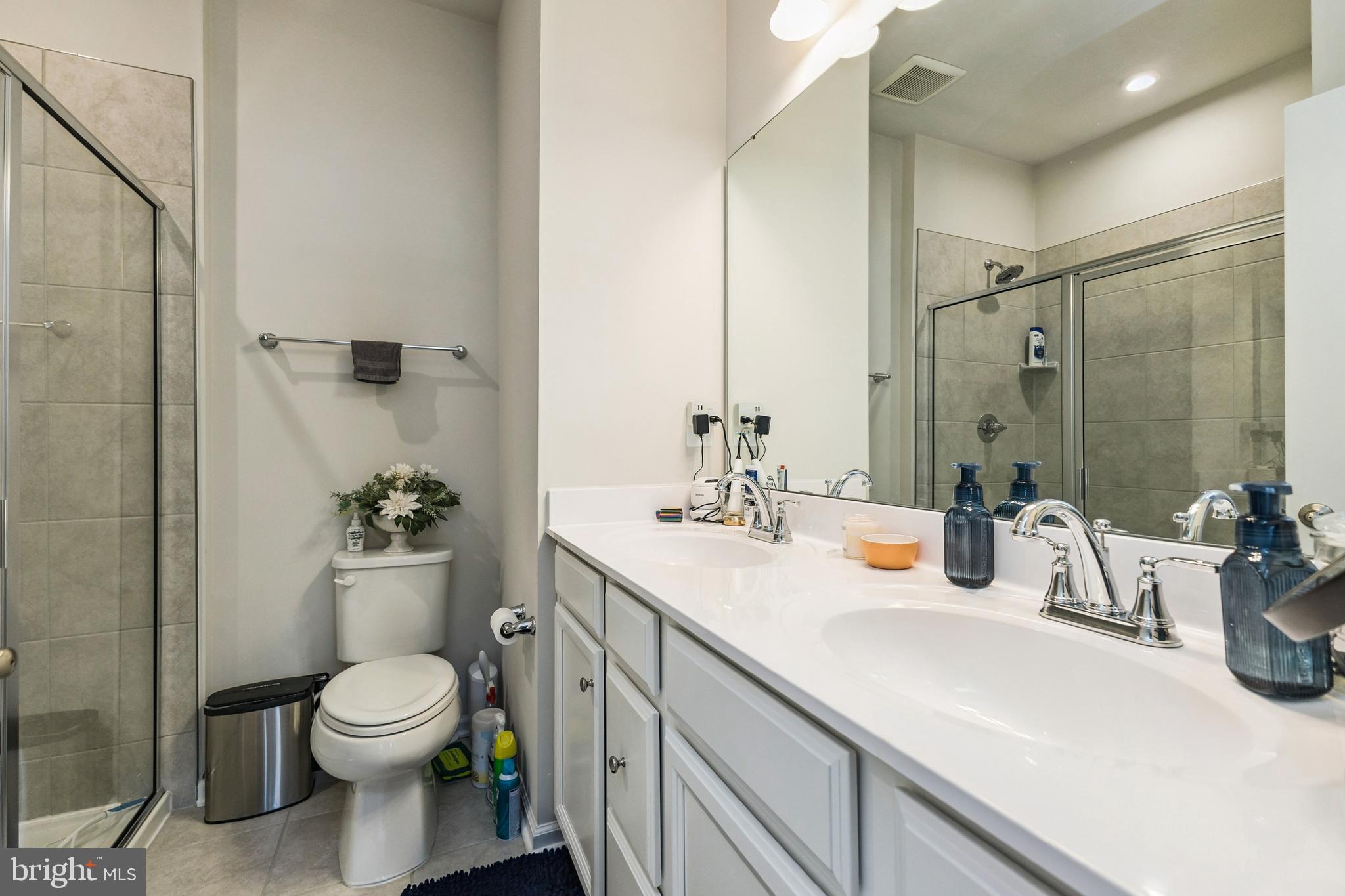 EAGLE ROW - Residential