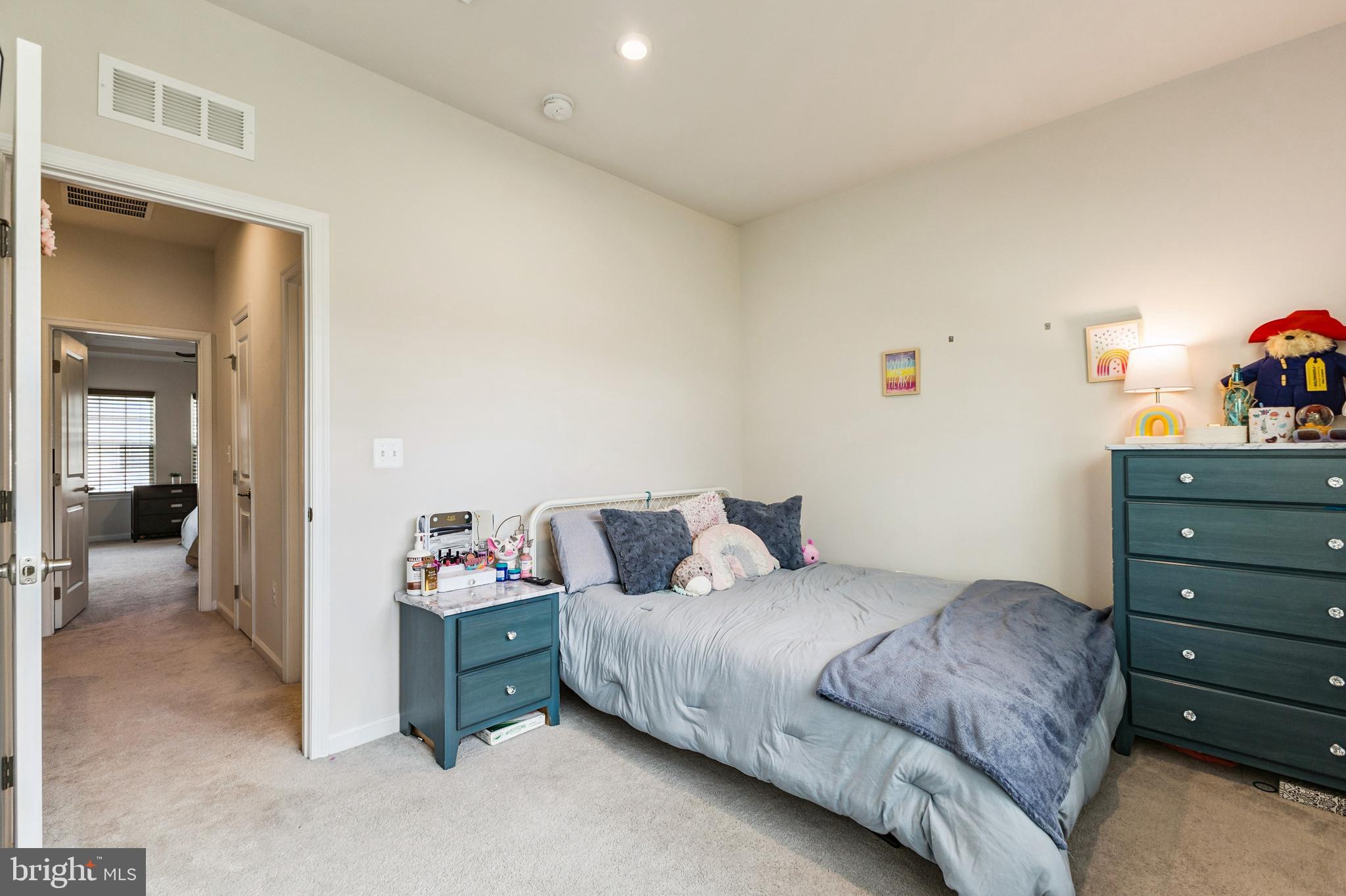 EAGLE ROW - Residential