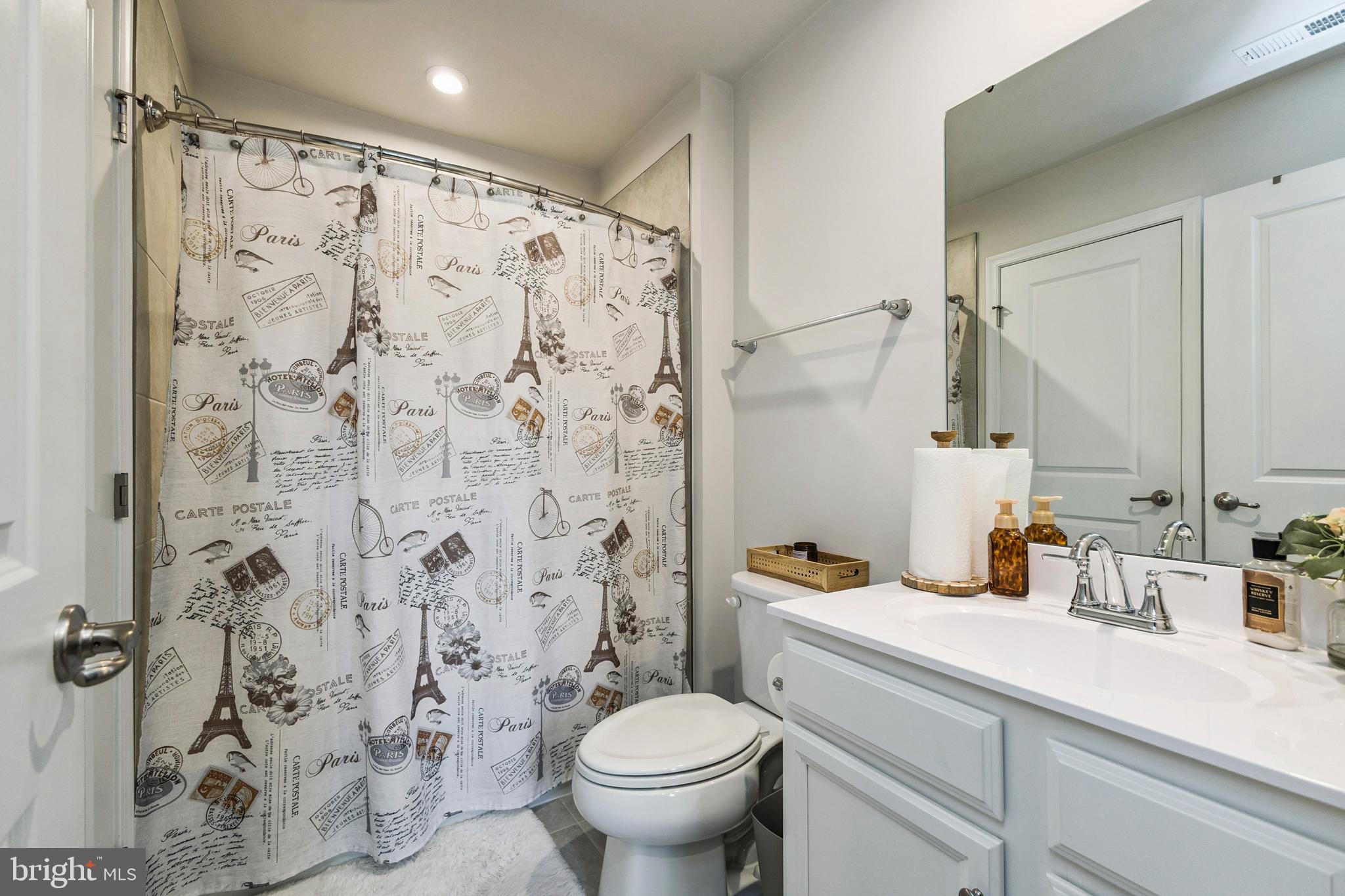 EAGLE ROW - Residential