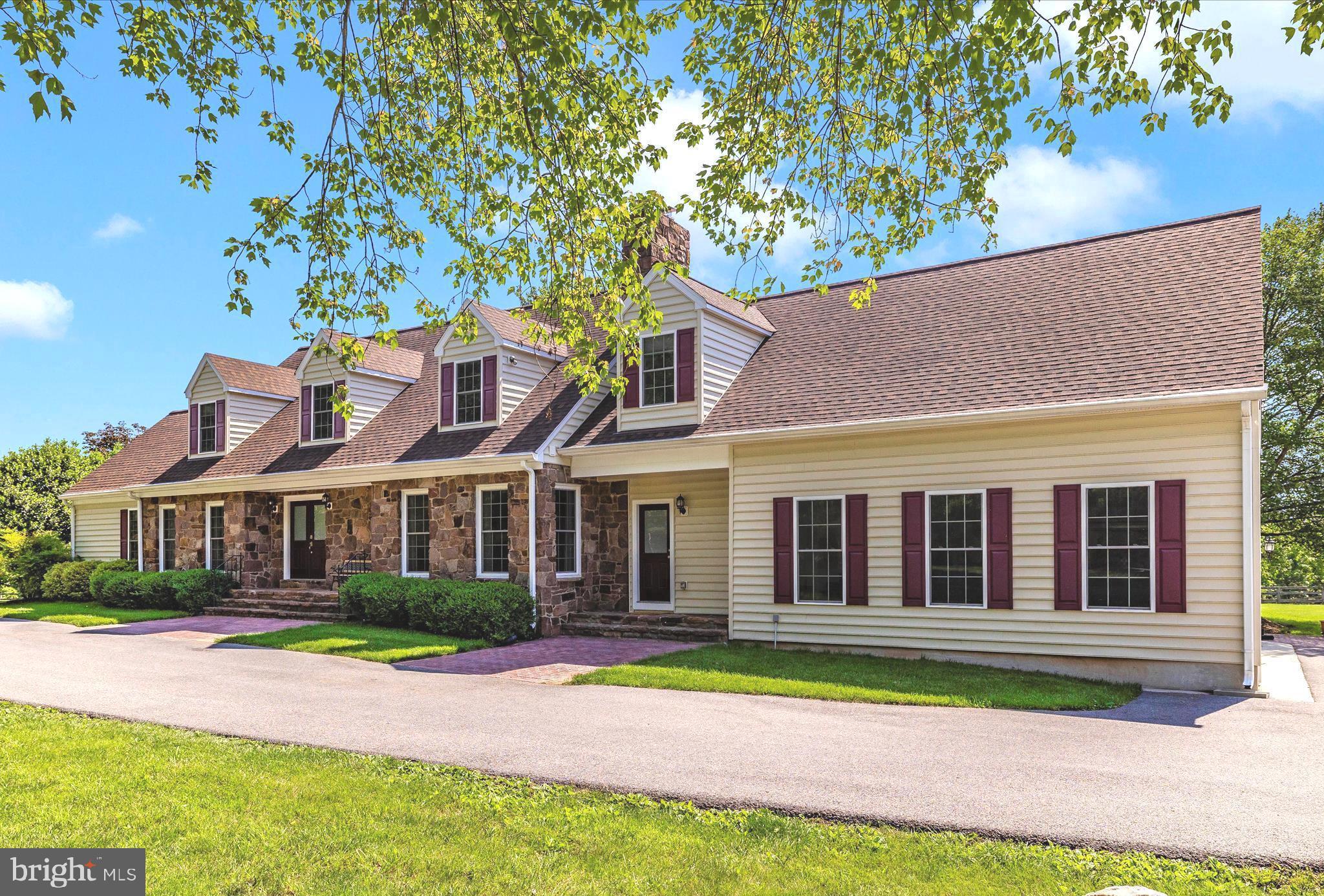 POOLESVILLE OUTSIDE - Residential