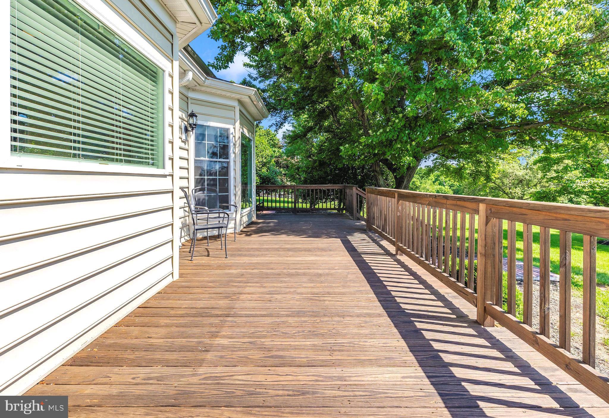 POOLESVILLE OUTSIDE - Residential