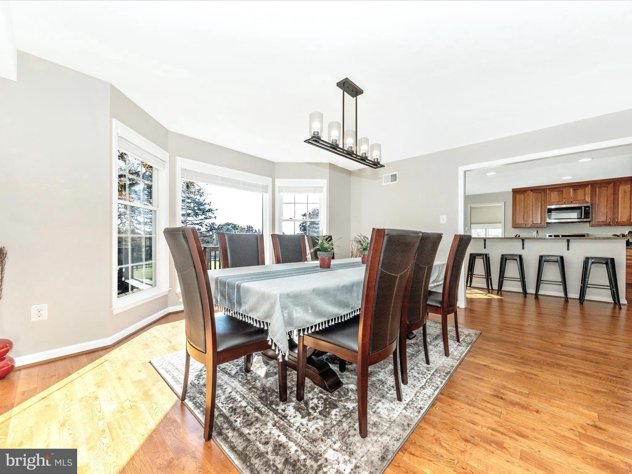 POOLESVILLE OUTSIDE - Residential