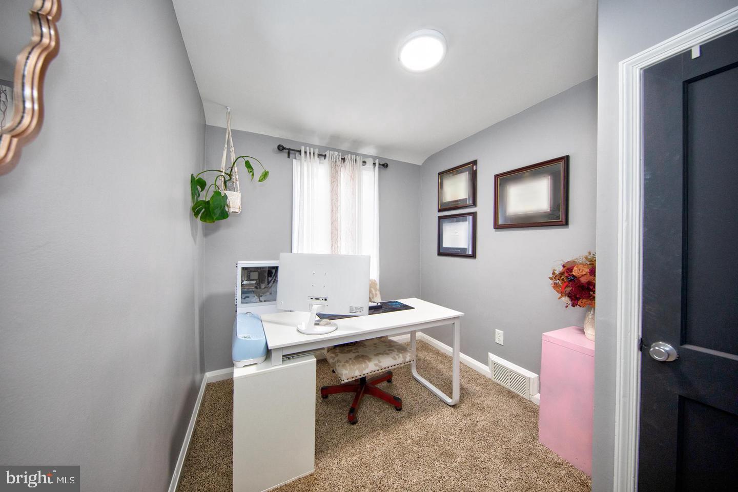 IDLEWOOD - Residential