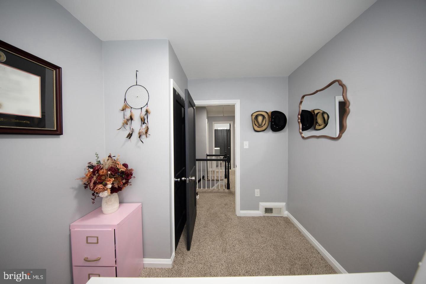 IDLEWOOD - Residential