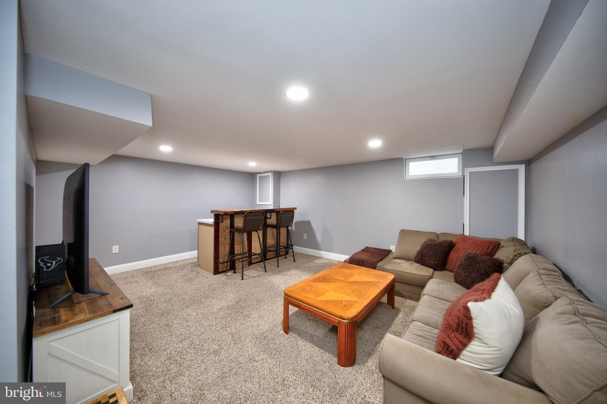 IDLEWOOD - Residential