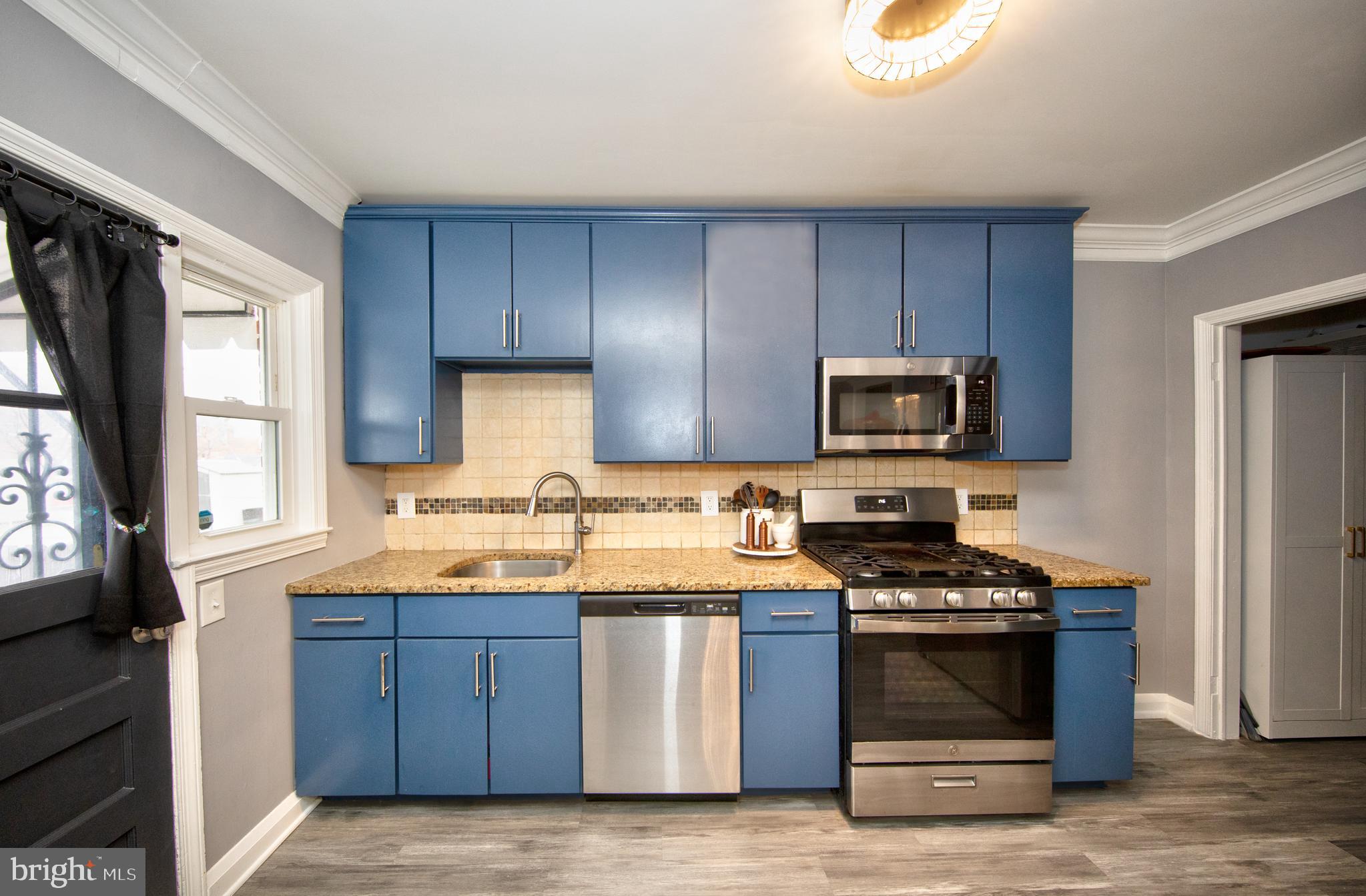 IDLEWOOD - Residential