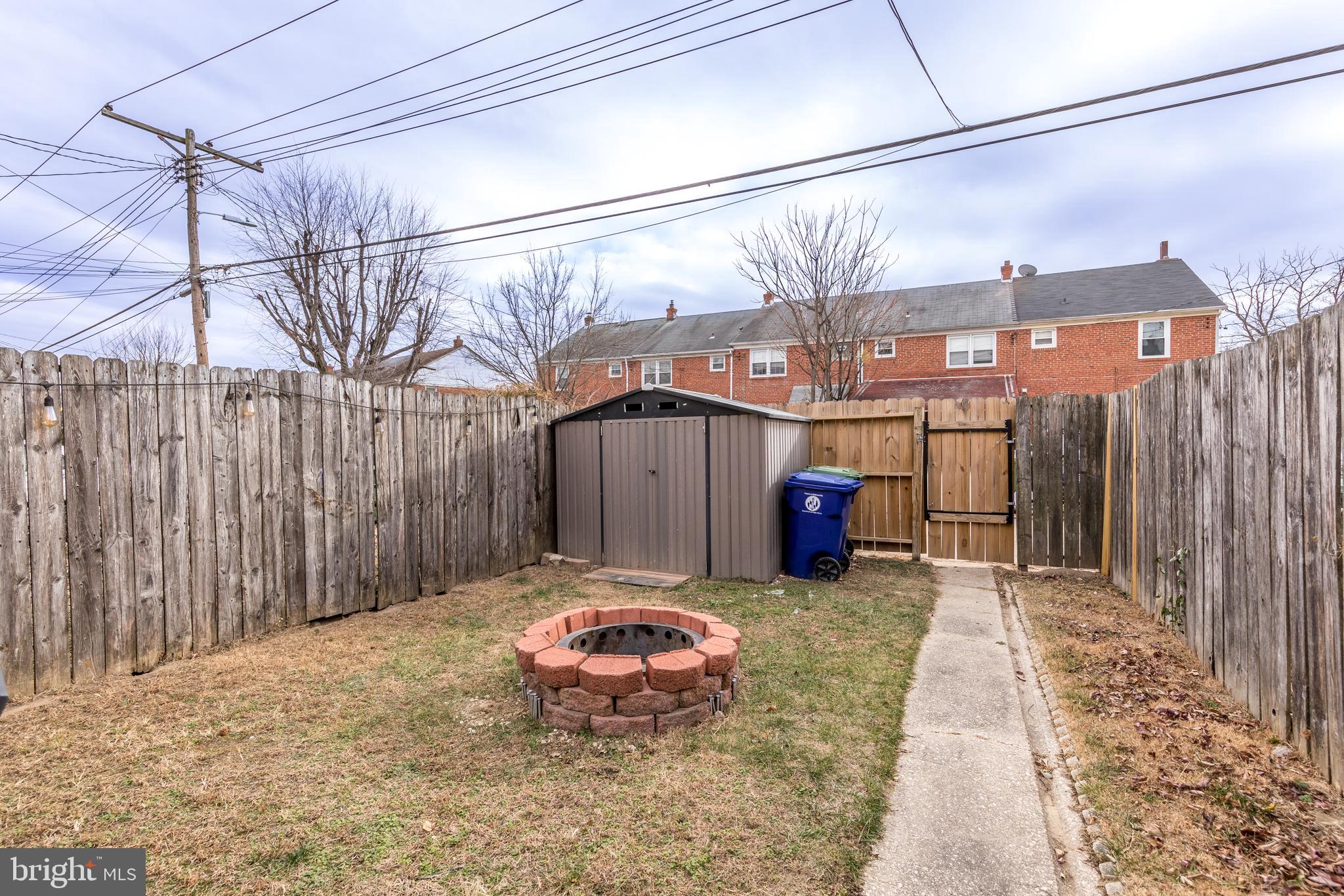 IDLEWOOD - Residential