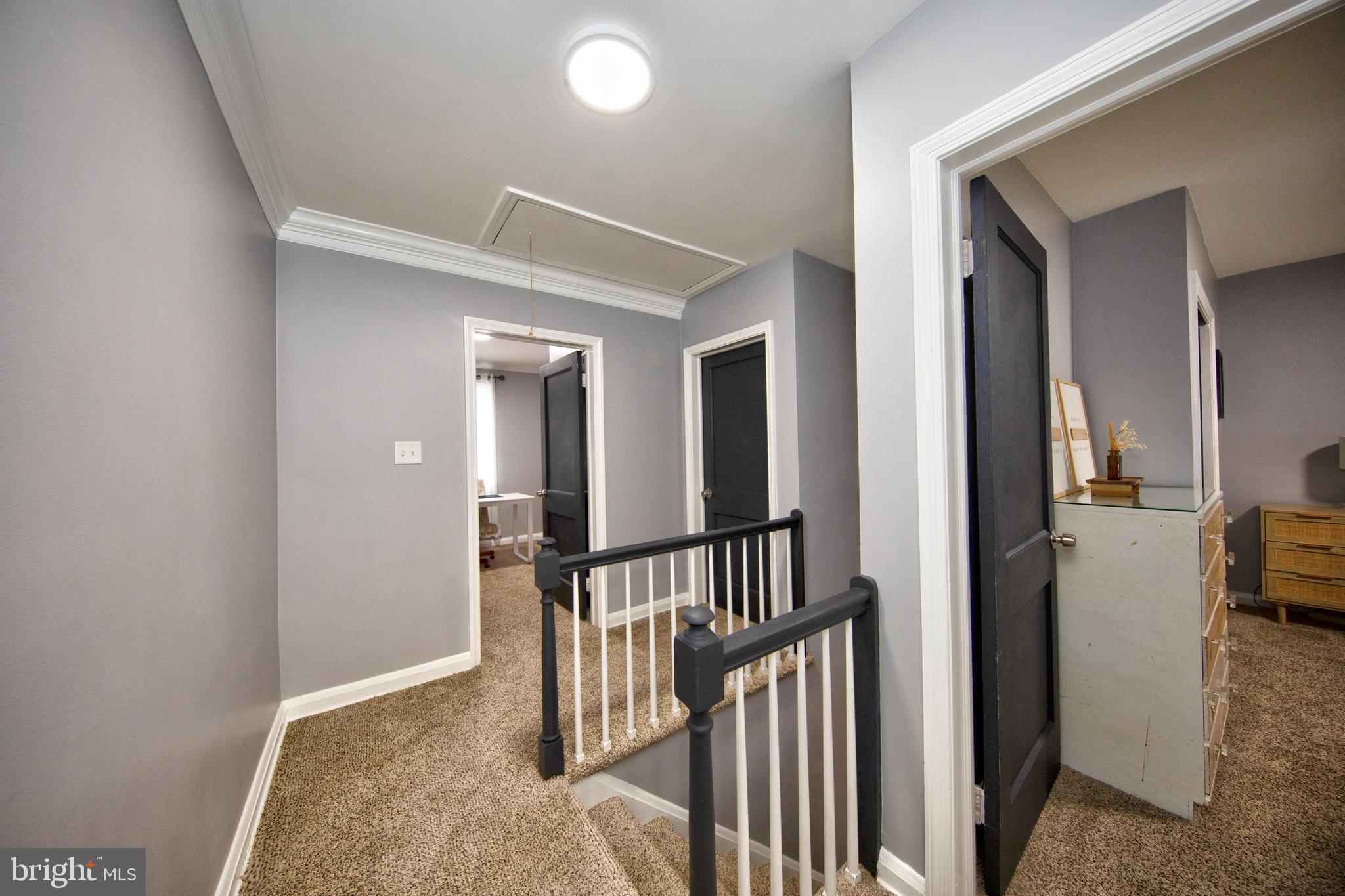 IDLEWOOD - Residential