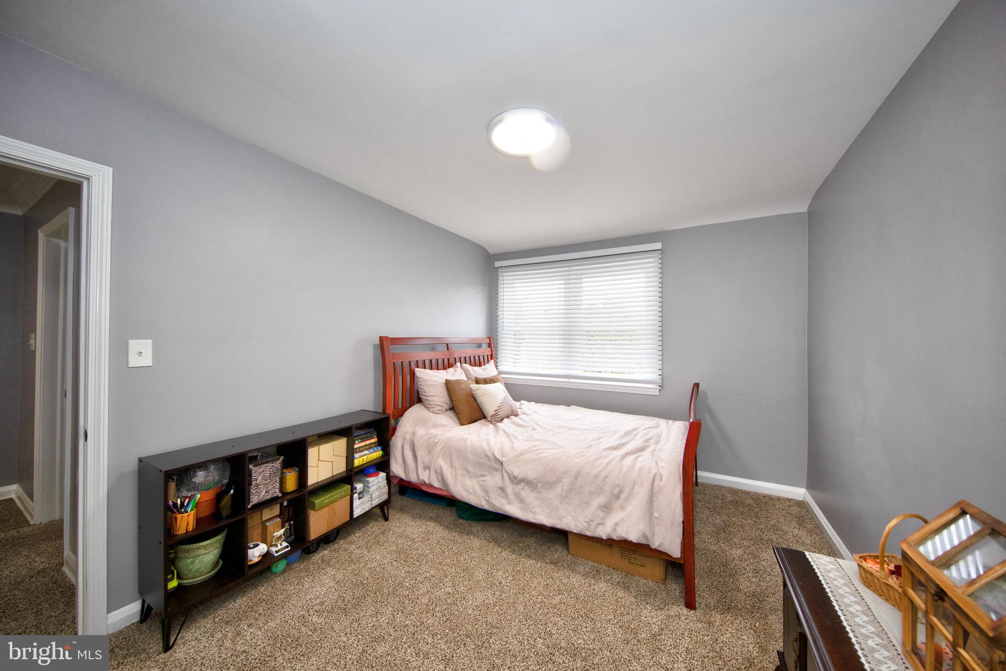 IDLEWOOD - Residential