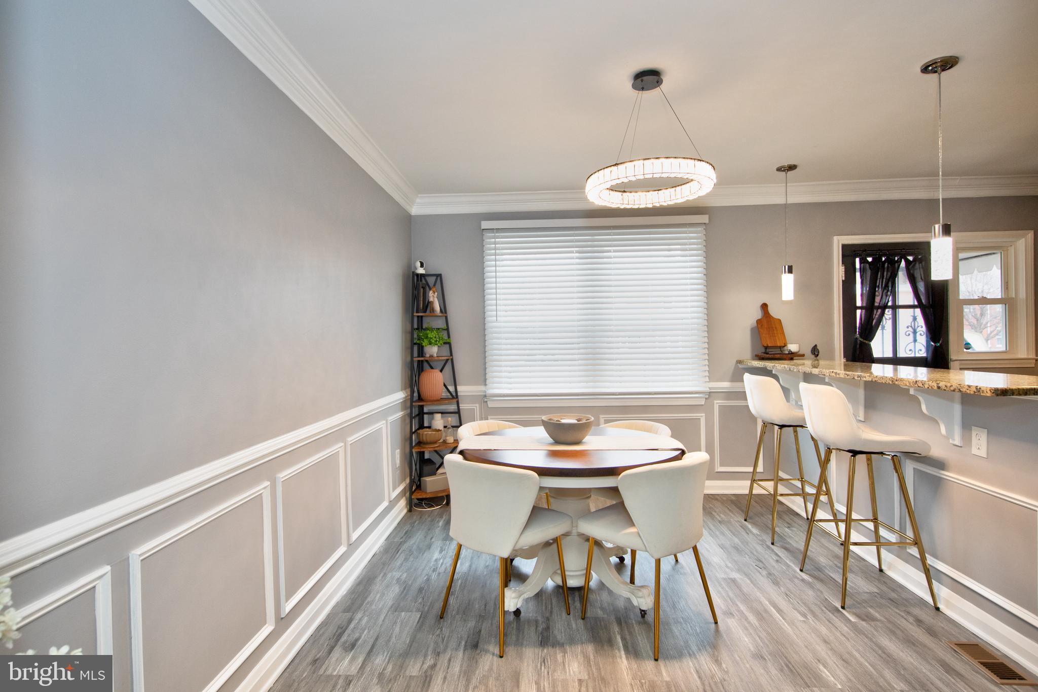 IDLEWOOD - Residential