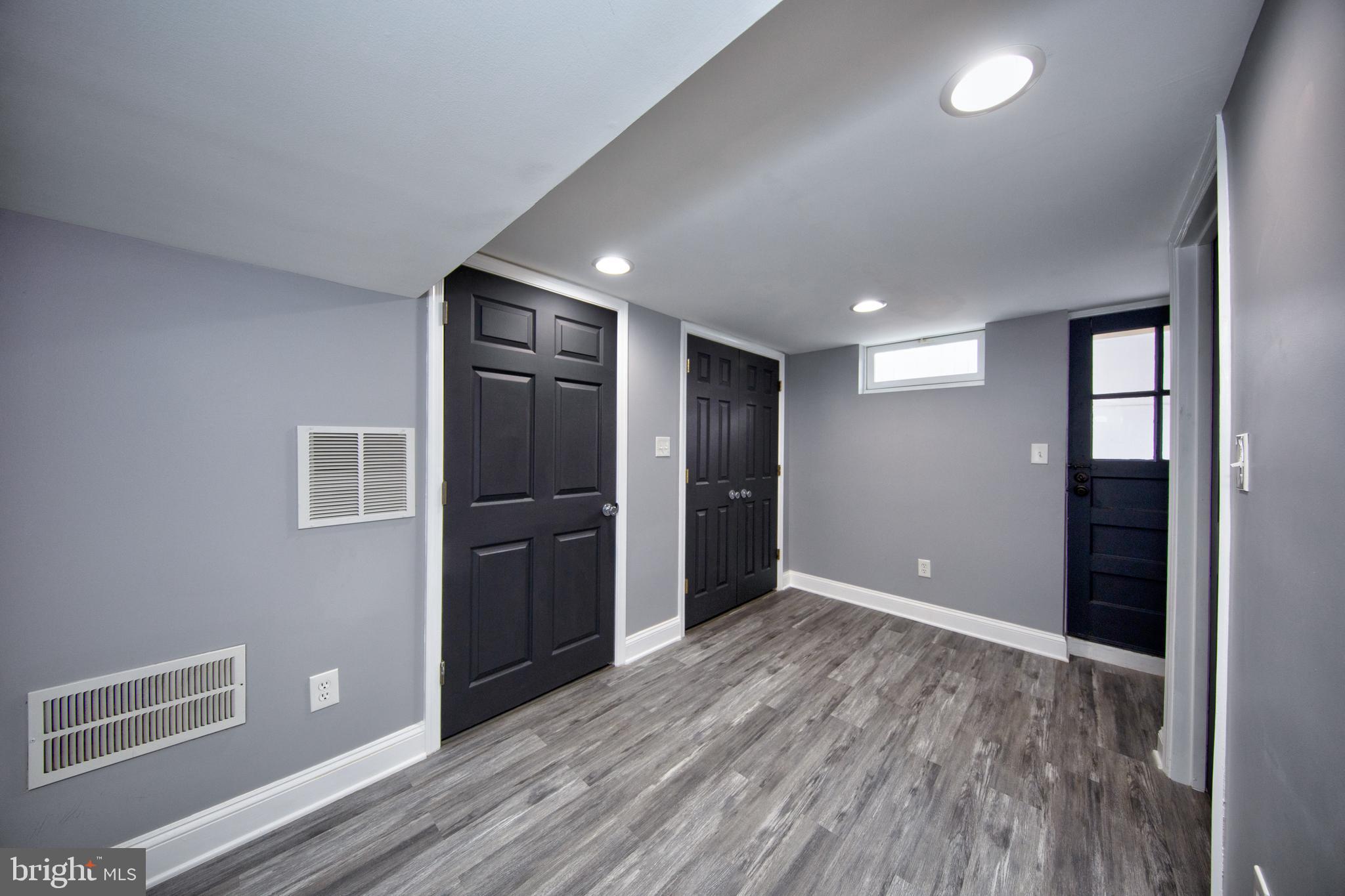 IDLEWOOD - Residential