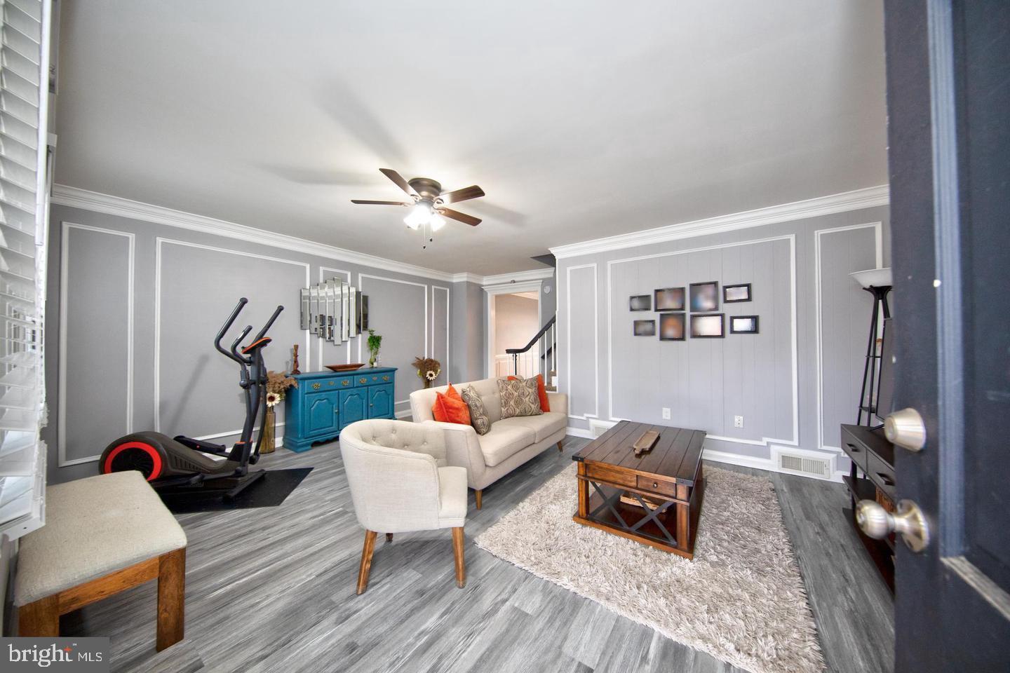 IDLEWOOD - Residential