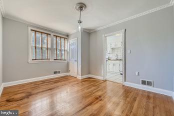 WOODMERE - Residential