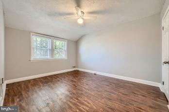 WOODMERE - Residential