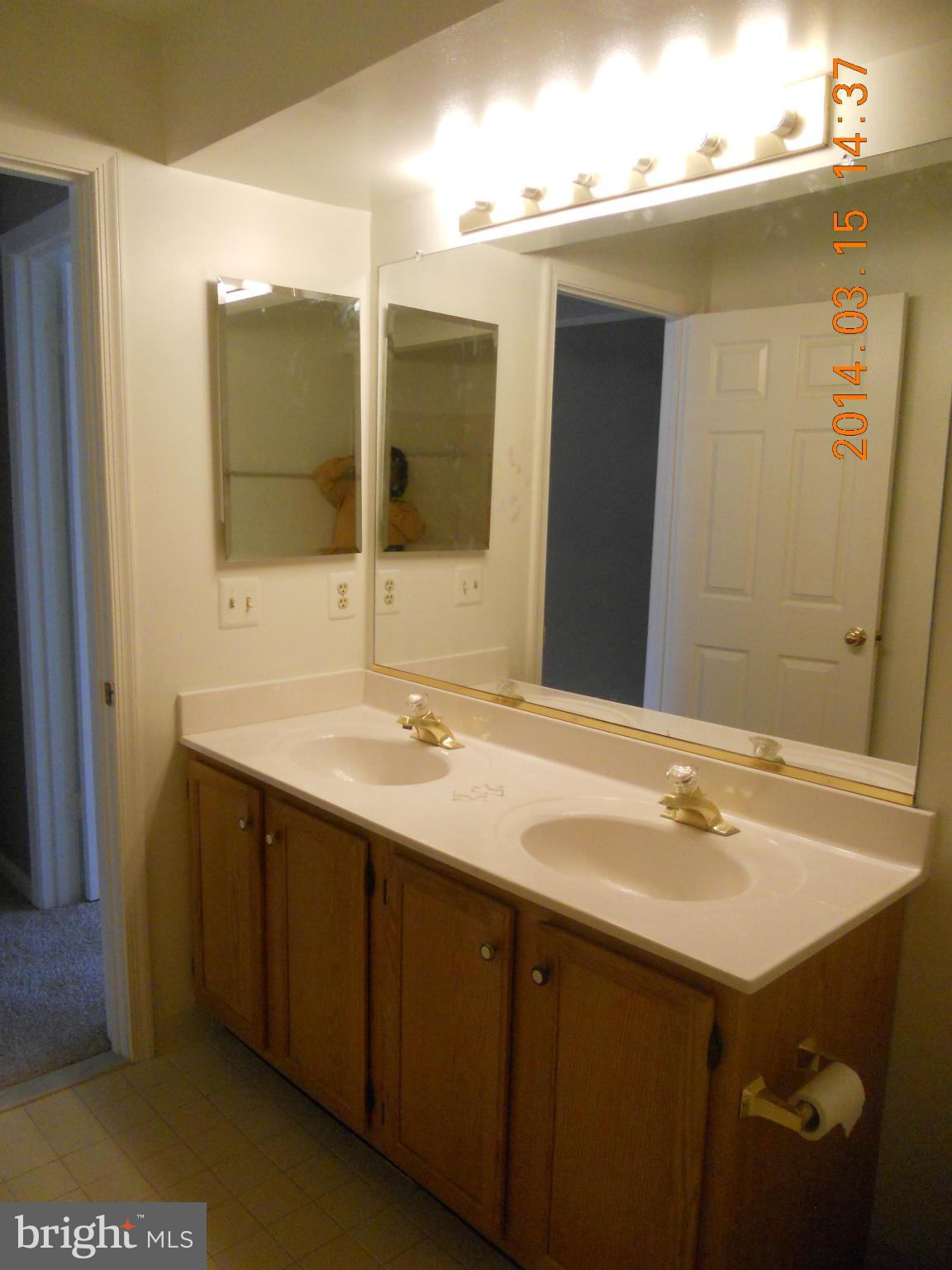 TIERS OF MANCHESTER LAKES - Residential